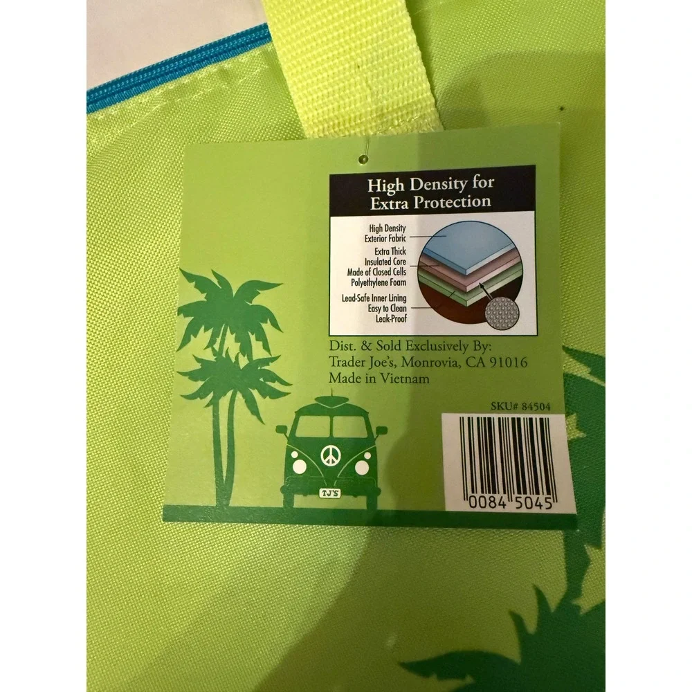 Trader Joes Large Reusable Insulated Cooler Bag Green Pasadena 1967 8 Gallon NEW